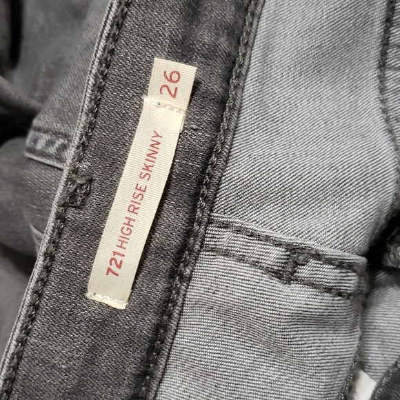Levi's 721 High Rise (Women) - Picture 8 of 11